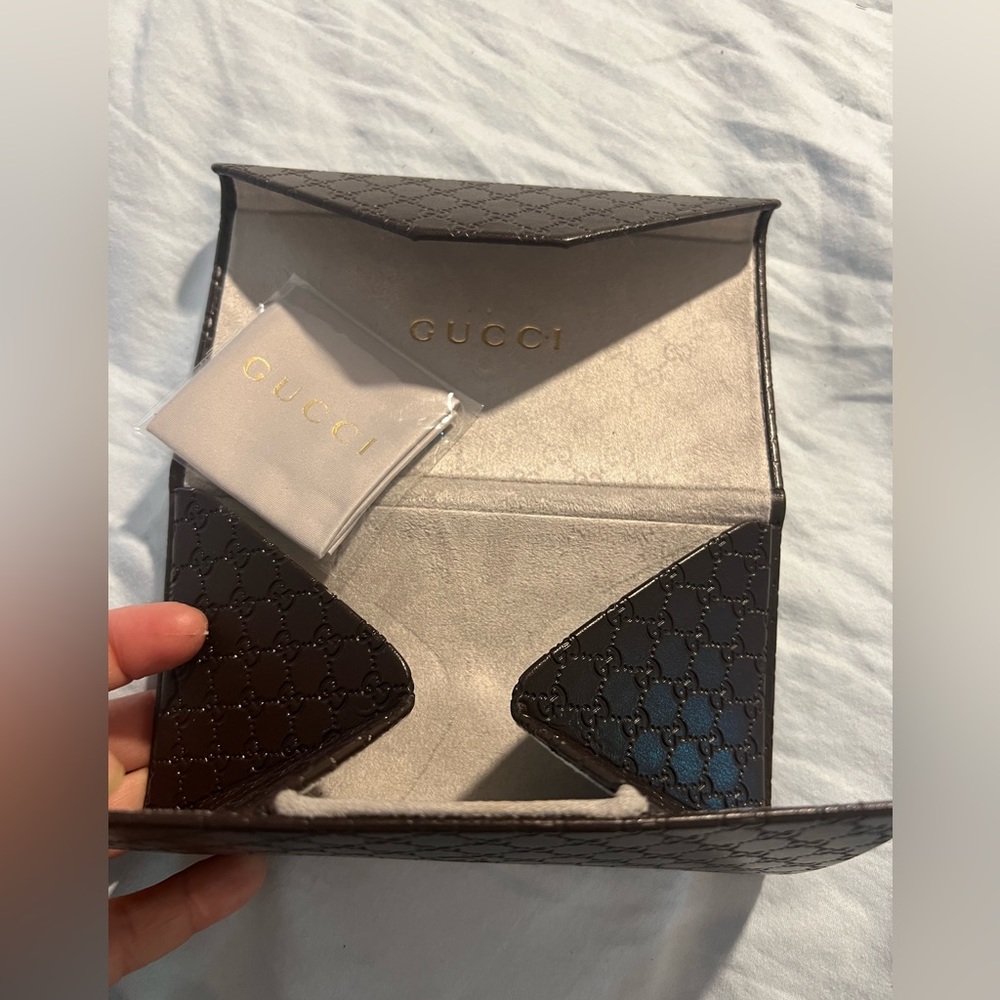 Brand NEW GUCCI Monogram Leather Foldable Sunglasses Case - Brown signature GG